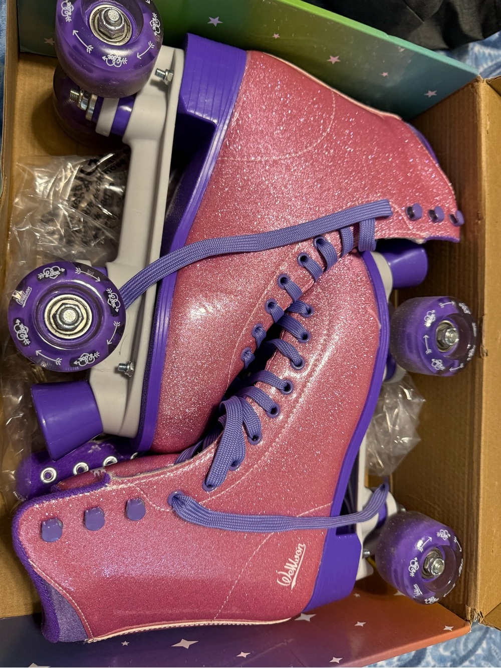 Wellwon Vintage-Style Pink Glitter Roller Skates with Purple Accents  NEW
